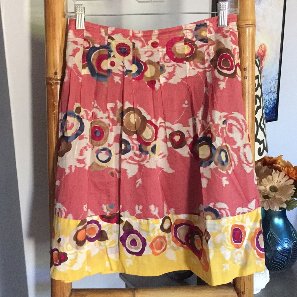 BCBG MAX AZRIA Spring/Summer Pleated Skirt SZ 6